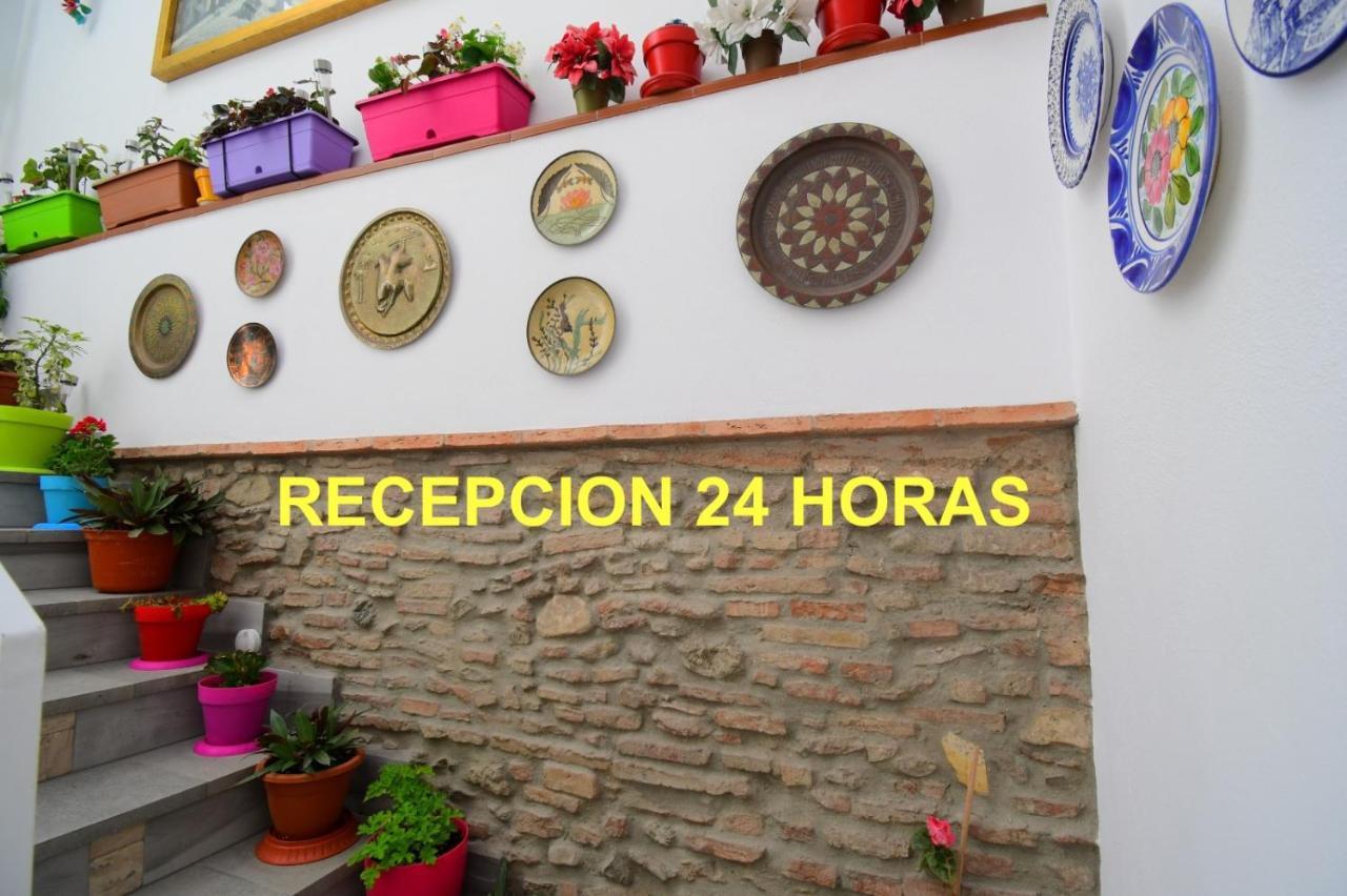 Jara Apartments ! Málaga Eksteriør billede