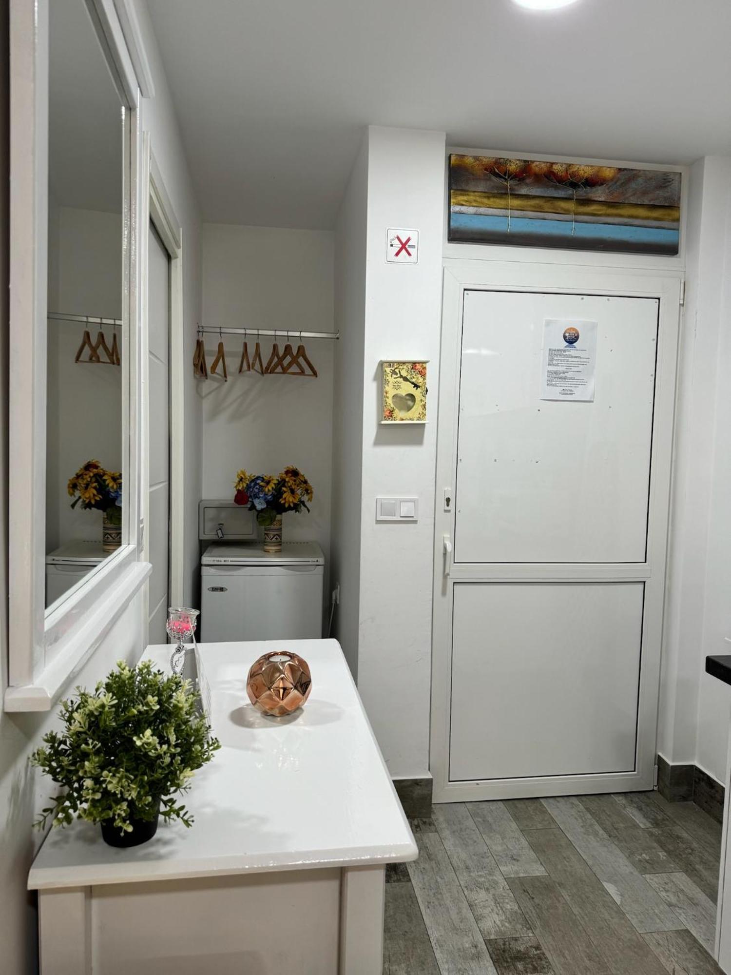 Jara Apartments ! Málaga Eksteriør billede